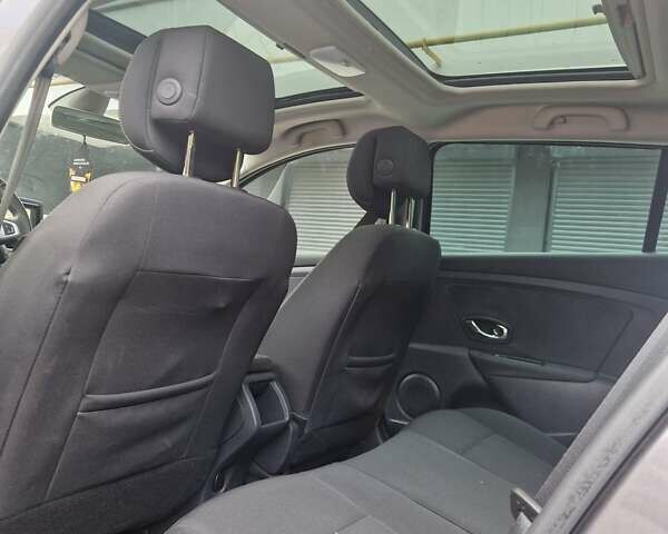 Серый Рено Меган, объемом двигателя 1.5 л и пробегом 234 тыс. км за 7999 $, фото 23 на Automoto.ua