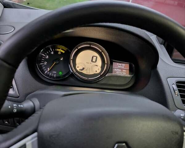 Сірий Рено Меган, об'ємом двигуна 1.5 л та пробігом 352 тис. км за 6699 $, фото 19 на Automoto.ua