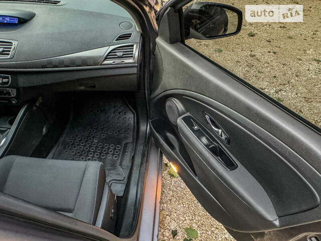 Серый Рено Меган, объемом двигателя 1.5 л и пробегом 190 тыс. км за 8450 $, фото 74 на Automoto.ua