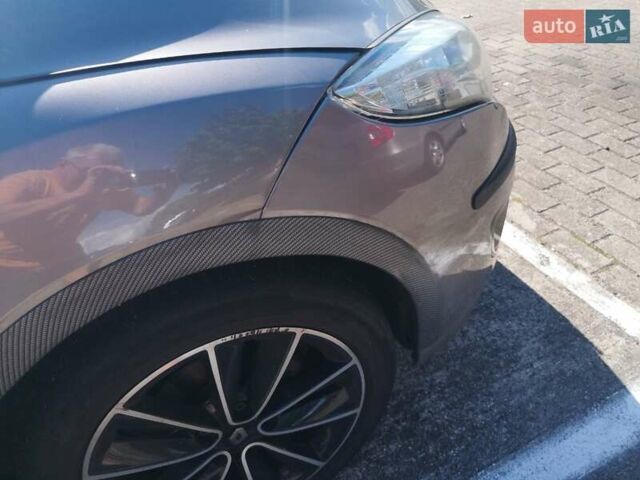 Серый Рено Меган, объемом двигателя 0 л и пробегом 148 тыс. км за 3781 $, фото 2 на Automoto.ua