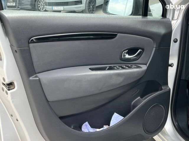 Сірий Рено Меган, об'ємом двигуна 1.5 л та пробігом 275 тис. км за 7990 $, фото 7 на Automoto.ua
