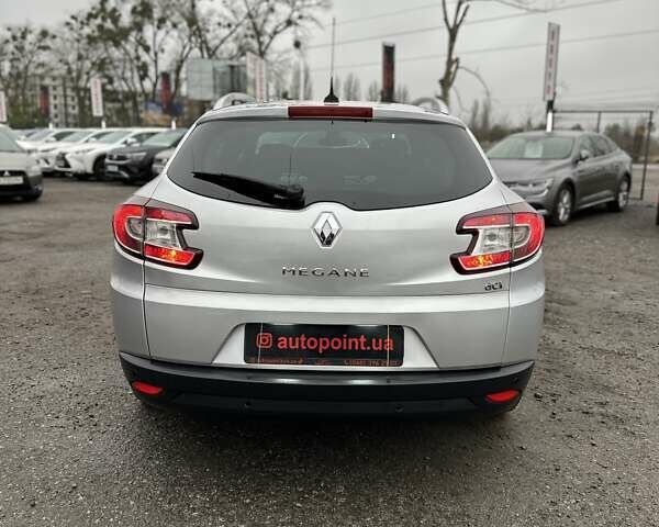 Серый Рено Меган, объемом двигателя 1.46 л и пробегом 289 тыс. км за 7999 $, фото 11 на Automoto.ua