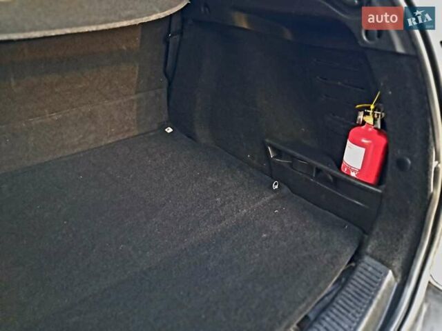 Сірий Рено Меган, об'ємом двигуна 1.9 л та пробігом 266 тис. км за 6800 $, фото 23 на Automoto.ua