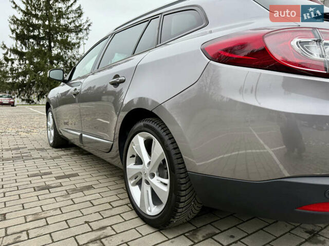 Серый Рено Меган, объемом двигателя 1.6 л и пробегом 176 тыс. км за 9200 $, фото 12 на Automoto.ua