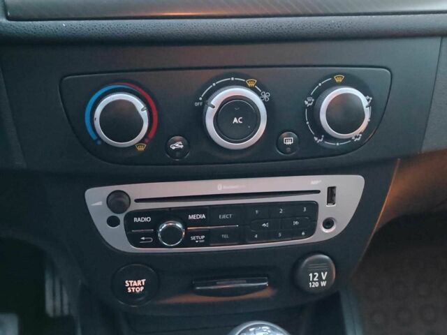 Серый Рено Меган, объемом двигателя 1.5 л и пробегом 269 тыс. км за 6890 $, фото 23 на Automoto.ua