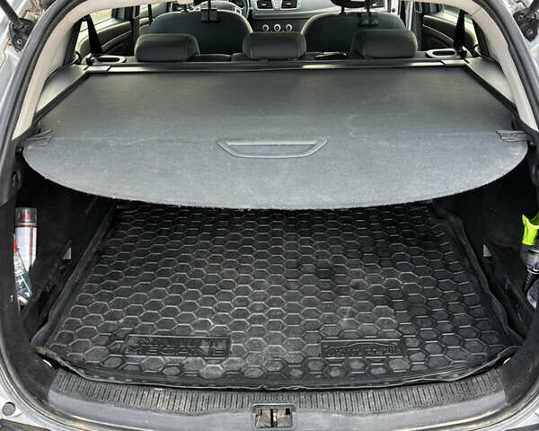 Серый Рено Меган, объемом двигателя 1.46 л и пробегом 298 тыс. км за 7500 $, фото 14 на Automoto.ua