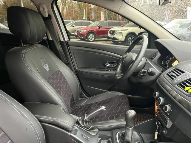 Серый Рено Меган, объемом двигателя 1.5 л и пробегом 289 тыс. км за 7500 $, фото 15 на Automoto.ua