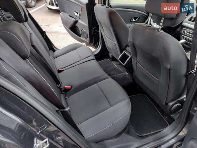 Сірий Рено Меган, об'ємом двигуна 1.5 л та пробігом 190 тис. км за 8900 $, фото 30 на Automoto.ua