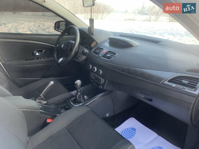 Сірий Рено Меган, об'ємом двигуна 1.5 л та пробігом 275 тис. км за 6350 $, фото 10 на Automoto.ua