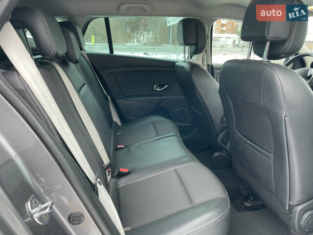 Сірий Рено Меган, об'ємом двигуна 1.46 л та пробігом 281 тис. км за 7990 $, фото 17 на Automoto.ua