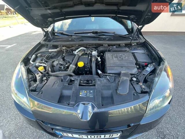 Серый Рено Меган, объемом двигателя 1.46 л и пробегом 217 тыс. км за 8900 $, фото 3 на Automoto.ua