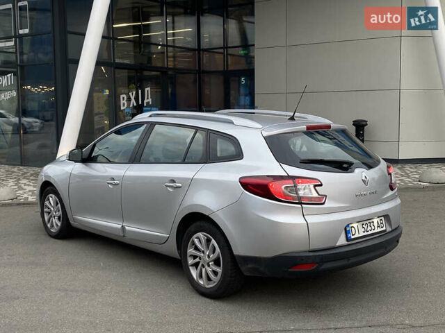 Рено Меган 2012 в Киеве на Automoto.ua Серый Рено Меган, объемом двигателя 1.5 л и пробегом 321 тыс. км за 7550 $, фото 12 на Automoto.ua