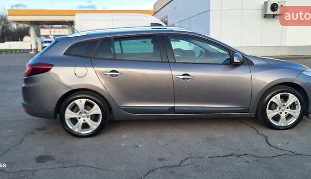 Серый Рено Меган, объемом двигателя 1.6 л и пробегом 210 тыс. км за 7550 $, фото 3 на Automoto.ua