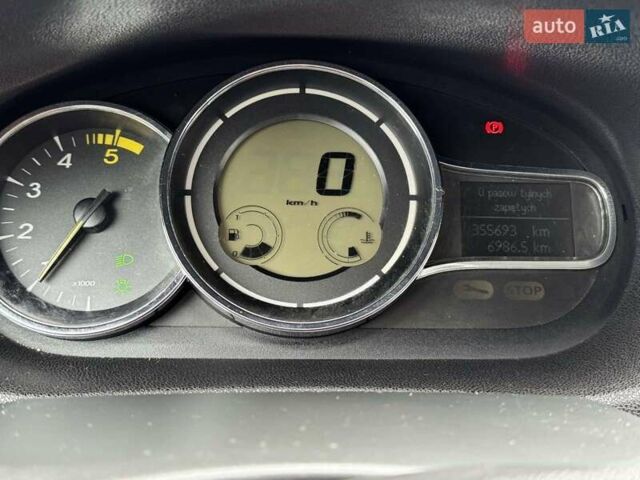 Серый Рено Меган, объемом двигателя 1.46 л и пробегом 355 тыс. км за 7700 $, фото 8 на Automoto.ua