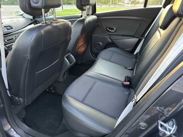 Серый Рено Меган, объемом двигателя 1.5 л и пробегом 260 тыс. км за 8000 $, фото 9 на Automoto.ua