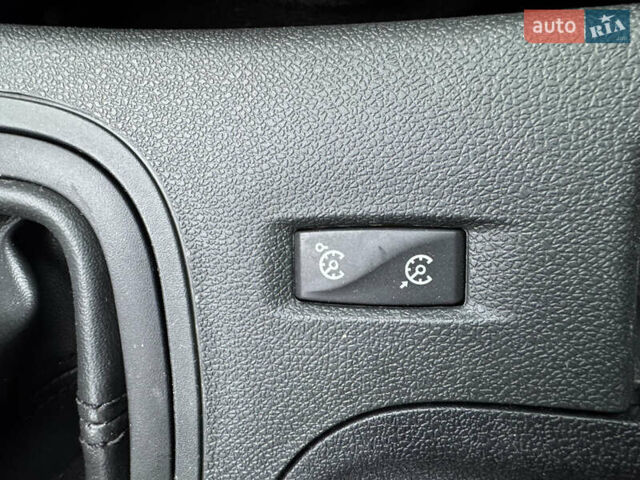 Сірий Рено Меган, об'ємом двигуна 1.6 л та пробігом 154 тис. км за 7650 $, фото 15 на Automoto.ua