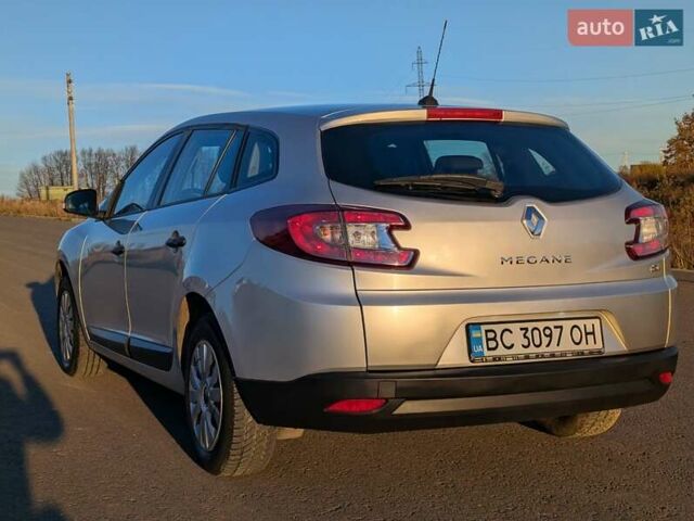 Серый Рено Меган, объемом двигателя 1.5 л и пробегом 224 тыс. км за 6995 $, фото 21 на Automoto.ua