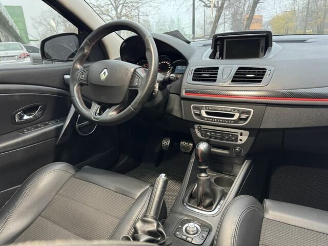 Серый Рено Меган, объемом двигателя 1.8 л и пробегом 309 тыс. км за 8900 $, фото 13 на Automoto.ua