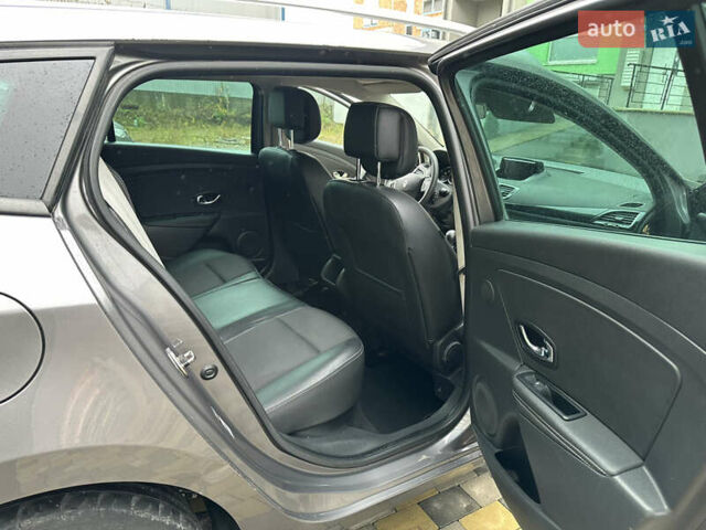 Серый Рено Меган, объемом двигателя 1.46 л и пробегом 292 тыс. км за 7800 $, фото 12 на Automoto.ua