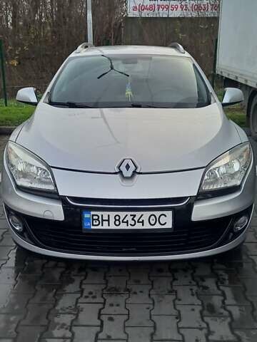 Серый Рено Меган, объемом двигателя 1.46 л и пробегом 276 тыс. км за 6000 $, фото 6 на Automoto.ua