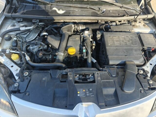 Сірий Рено Меган, об'ємом двигуна 1.5 л та пробігом 145 тис. км за 8200 $, фото 5 на Automoto.ua