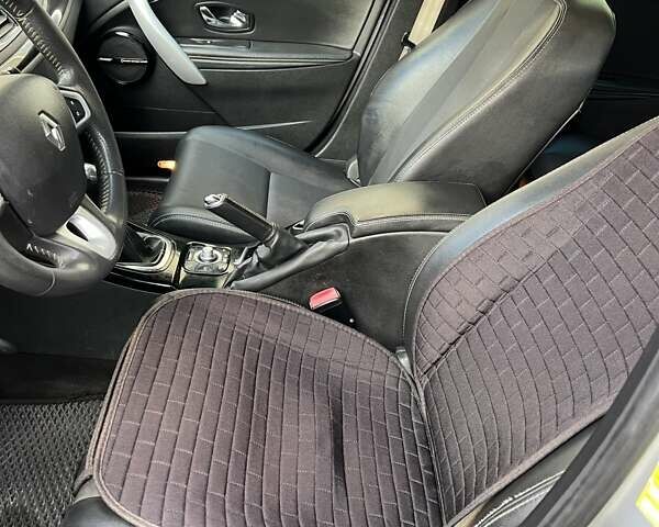 Сірий Рено Меган, об'ємом двигуна 1.6 л та пробігом 266 тис. км за 6300 $, фото 36 на Automoto.ua