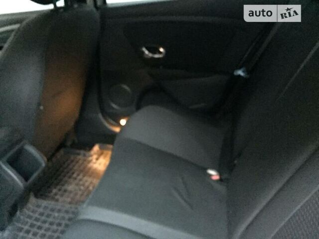 Серый Рено Меган, объемом двигателя 1.5 л и пробегом 275 тыс. км за 6800 $, фото 8 на Automoto.ua