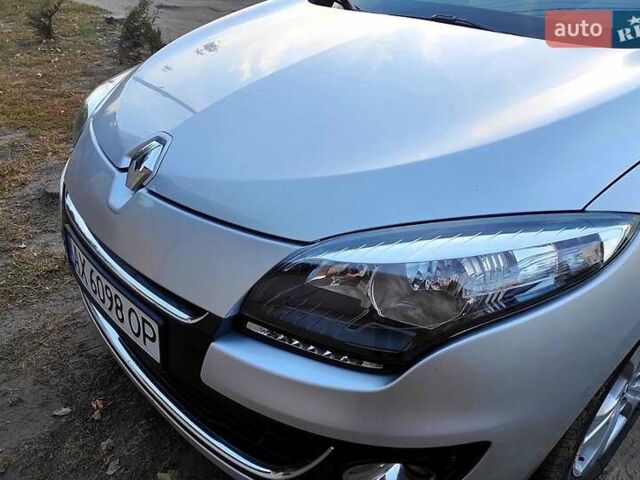 Сірий Рено Меган, об'ємом двигуна 1.5 л та пробігом 270 тис. км за 8999 $, фото 1 на Automoto.ua