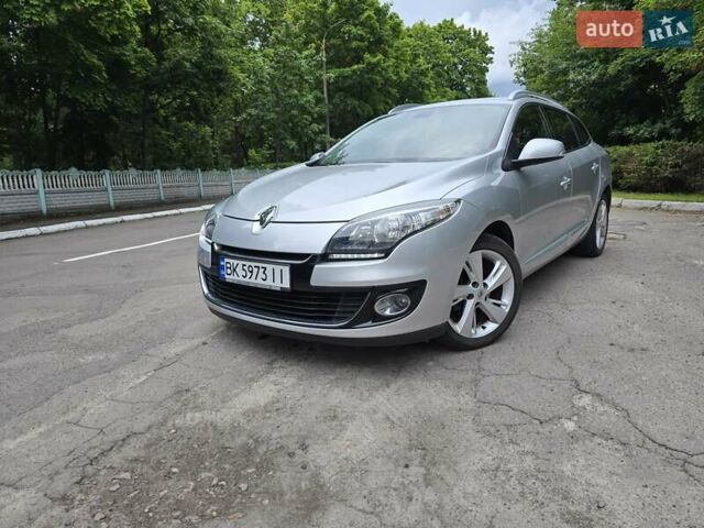 Серый Рено Меган, объемом двигателя 1.46 л и пробегом 195 тыс. км за 8500 $, фото 17 на Automoto.ua