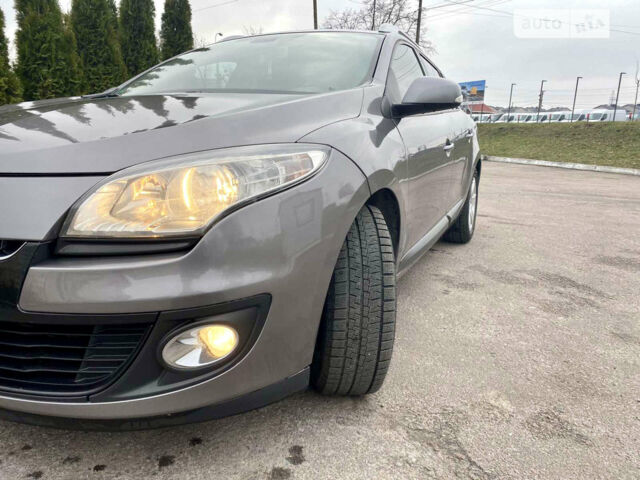 Сірий Рено Меган, об'ємом двигуна 1.46 л та пробігом 245 тис. км за 6900 $, фото 4 на Automoto.ua