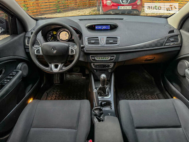 Серый Рено Меган, объемом двигателя 1.5 л и пробегом 190 тыс. км за 8450 $, фото 4 на Automoto.ua