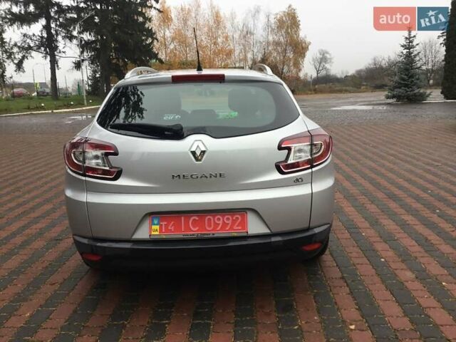 Серый Рено Меган, объемом двигателя 1.5 л и пробегом 169 тыс. км за 7900 $, фото 4 на Automoto.ua