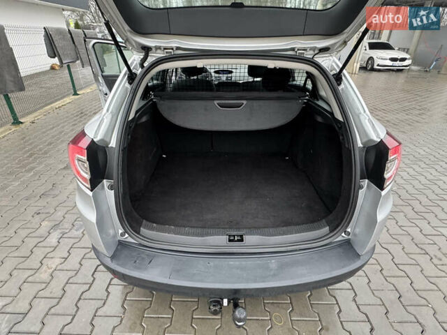 Сірий Рено Меган, об'ємом двигуна 1.6 л та пробігом 154 тис. км за 7650 $, фото 17 на Automoto.ua