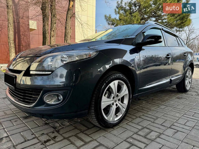 Сірий Рено Меган, об'ємом двигуна 1.5 л та пробігом 240 тис. км за 7950 $, фото 6 на Automoto.ua