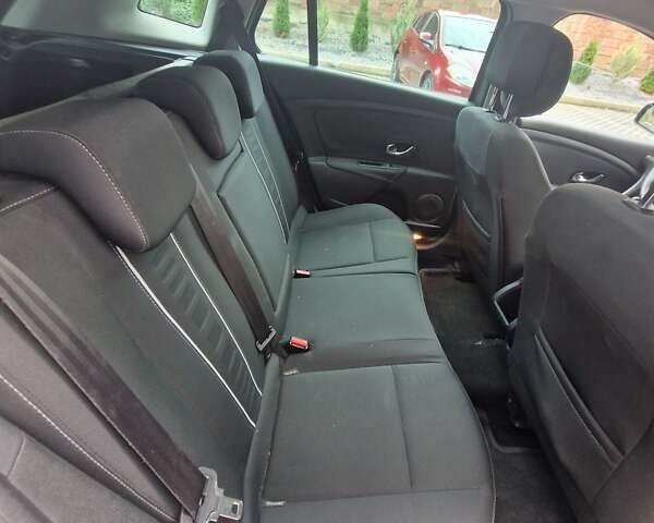 Сірий Рено Меган, об'ємом двигуна 1.5 л та пробігом 234 тис. км за 7700 $, фото 16 на Automoto.ua