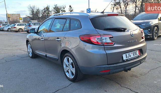 Серый Рено Меган, объемом двигателя 1.6 л и пробегом 210 тыс. км за 7550 $, фото 9 на Automoto.ua