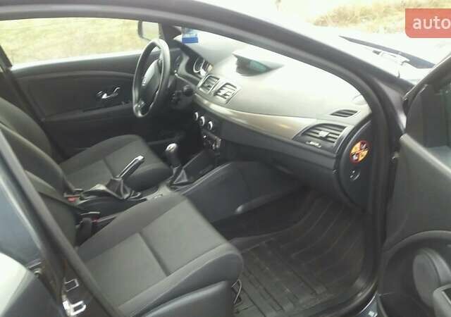 Сірий Рено Меган, об'ємом двигуна 1.5 л та пробігом 199 тис. км за 6700 $, фото 22 на Automoto.ua