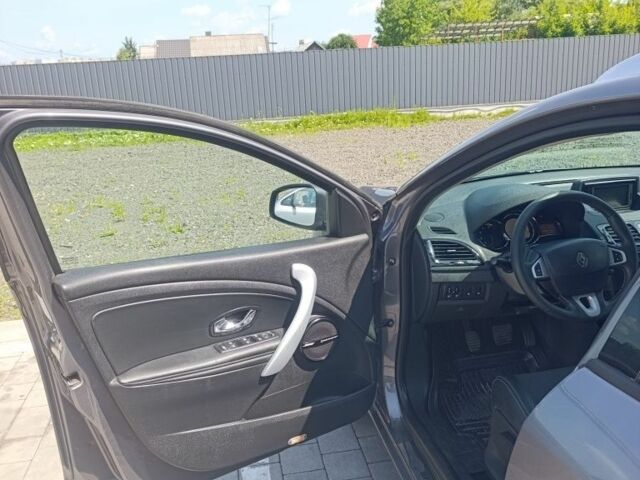Сірий Рено Меган, об'ємом двигуна 0 л та пробігом 240 тис. км за 7800 $, фото 6 на Automoto.ua