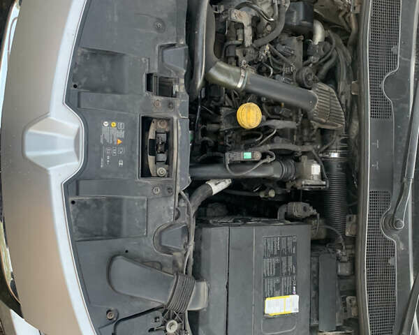 Серый Рено Меган, объемом двигателя 1.46 л и пробегом 317 тыс. км за 7200 $, фото 4 на Automoto.ua