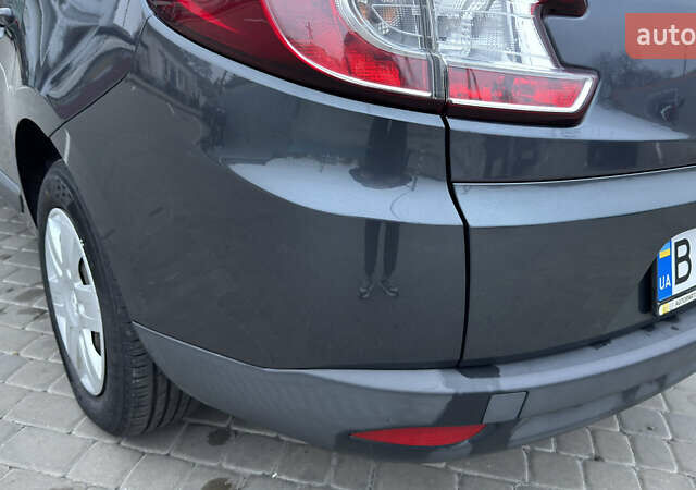 Серый Рено Меган, объемом двигателя 1.46 л и пробегом 183 тыс. км за 8450 $, фото 39 на Automoto.ua