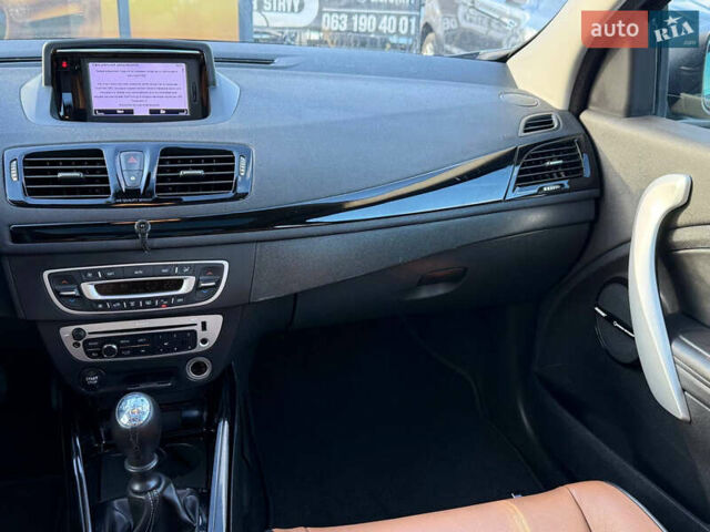 Серый Рено Меган, объемом двигателя 1.5 л и пробегом 235 тыс. км за 8500 $, фото 30 на Automoto.ua