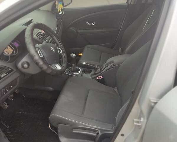 Сірий Рено Меган, об'ємом двигуна 1.5 л та пробігом 258 тис. км за 7300 $, фото 5 на Automoto.ua