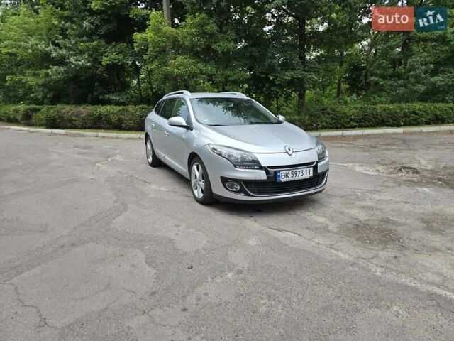 Серый Рено Меган, объемом двигателя 1.46 л и пробегом 195 тыс. км за 8500 $, фото 4 на Automoto.ua