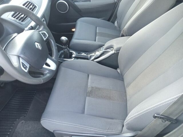 Серый Рено Меган, объемом двигателя 1.5 л и пробегом 280 тыс. км за 8300 $, фото 6 на Automoto.ua