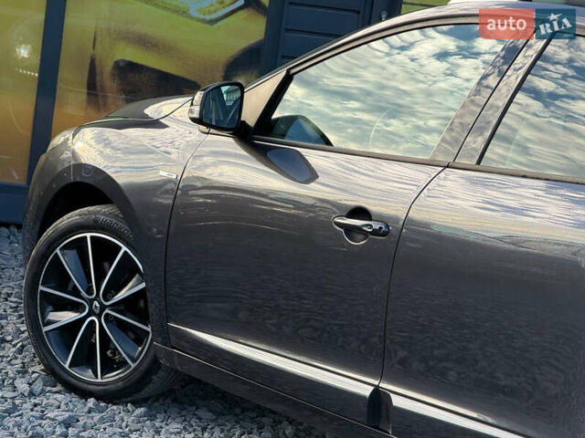 Серый Рено Меган, объемом двигателя 1.5 л и пробегом 235 тыс. км за 8500 $, фото 15 на Automoto.ua