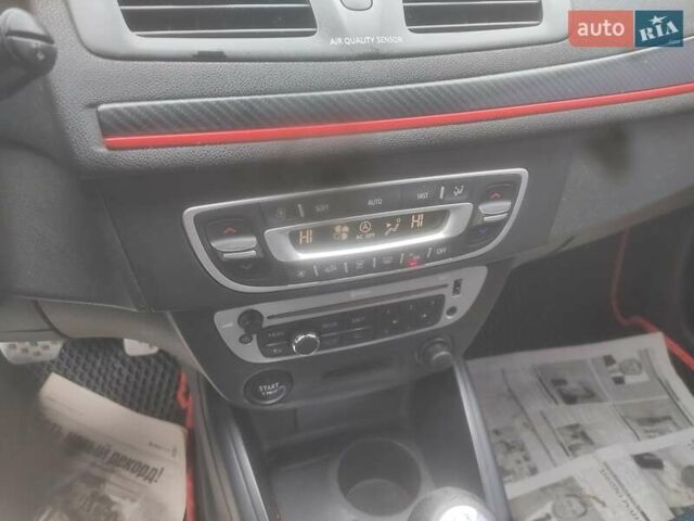 Сірий Рено Меган, об'ємом двигуна 1.46 л та пробігом 214 тис. км за 8800 $, фото 5 на Automoto.ua