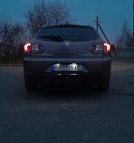 Сірий Рено Меган, об'ємом двигуна 1.2 л та пробігом 199 тис. км за 6499 $, фото 4 на Automoto.ua