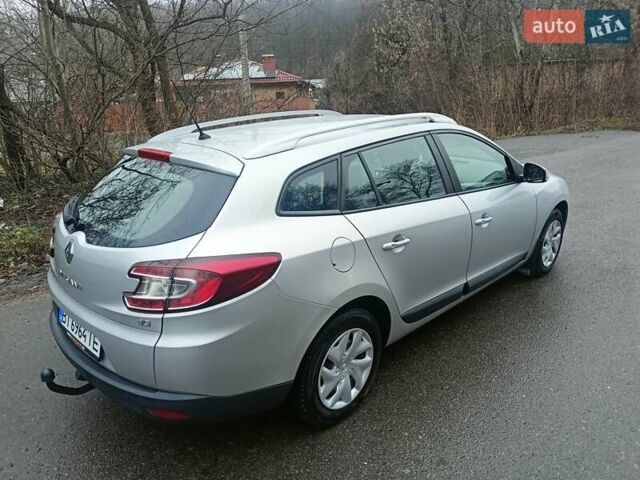 Серый Рено Меган, объемом двигателя 1.46 л и пробегом 247 тыс. км за 8200 $, фото 10 на Automoto.ua