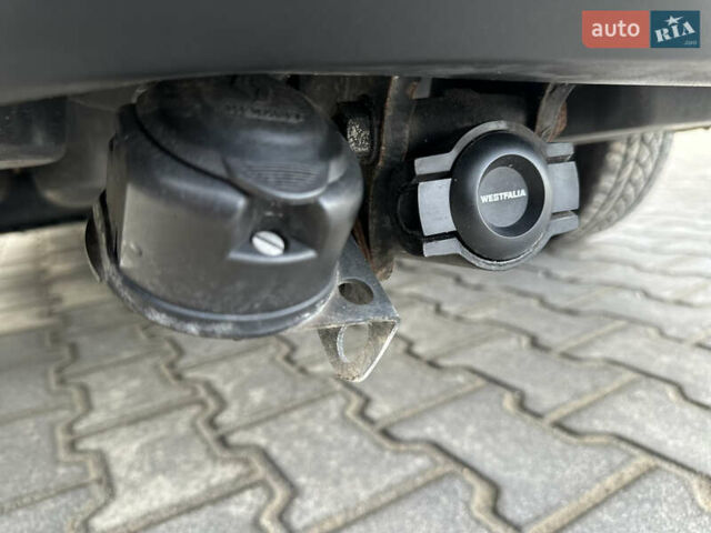 Сірий Рено Меган, об'ємом двигуна 1.5 л та пробігом 97 тис. км за 10299 $, фото 34 на Automoto.ua