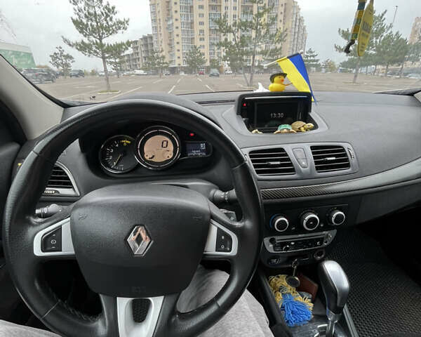 Серый Рено Меган, объемом двигателя 1.46 л и пробегом 360 тыс. км за 7000 $, фото 8 на Automoto.ua